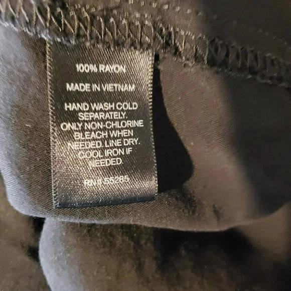 Express XS black cold shoulder rayon‎ top - Picture 5 of 5